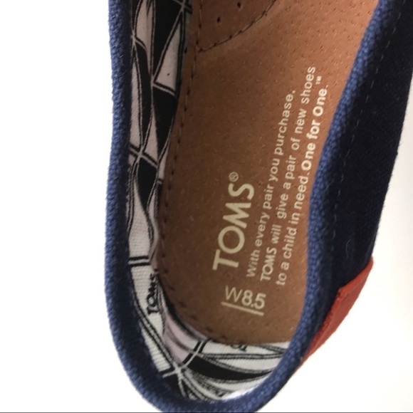 Tom’s limited edition orange/blue campus classics - Picture 5 of 7